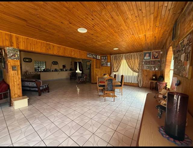 2 BEDROOM HOUSE FOR SALE IN VANDERBIJLPARK SE 2